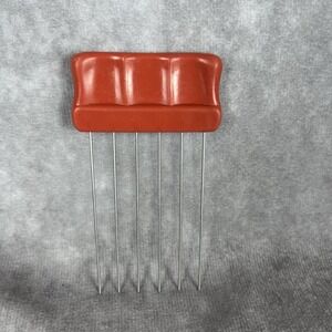 Vtg 60s Bel Hair Styla‎ Hair Pick Comb Red Pink 6 Metal Teeth Teasing Hong Kong